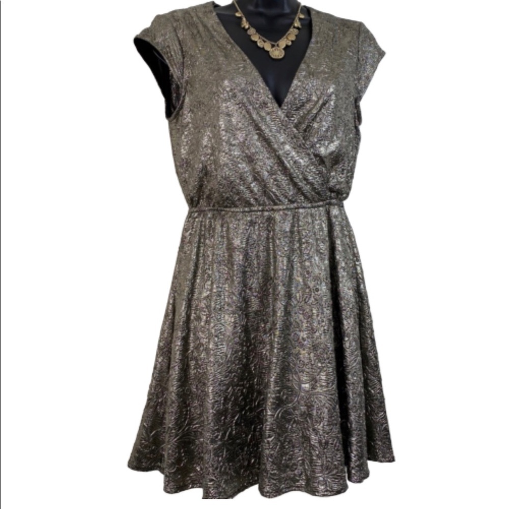 Gianni Bini Starlight Metallic & Lace Dress size small